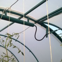 Проветривание теплицы своими руками из амортизатора