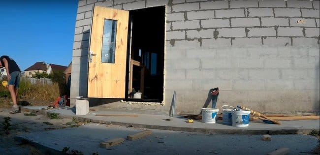 Из чего сделаны деревянные двери